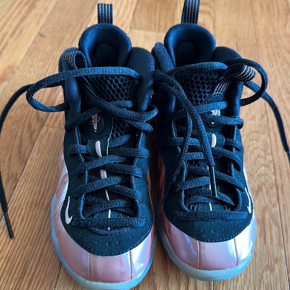 Nike size 11c pink and black. little posite